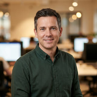 Daniel Carter, menjabat sebagai Chief Technology Officer di Karang Hasiltama, foto profil