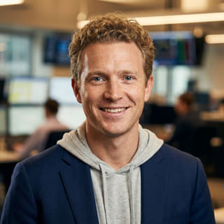 Ryan Brooks, tercatat menjabat Lead Trading Analyst di Karang Hasiltama, foto profil